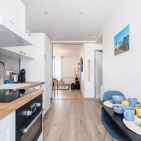 דירה Bleuet - 2 Bedrooms - Air Conditioning, Free Parking & Tram גרנובל