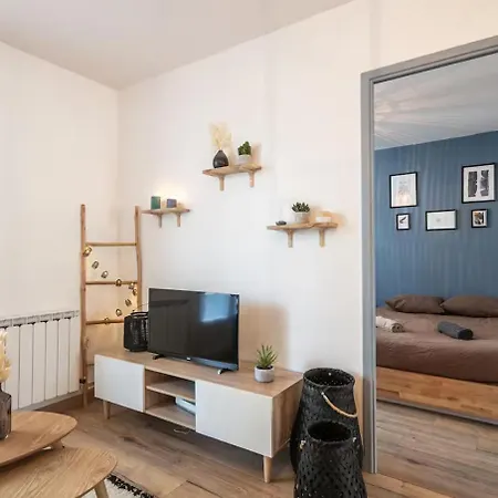 דירה Bleuet - 2 Bedrooms - Air Conditioning, Free Parking & Tram גרנובל