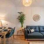 Bleuet - 2 Bedrooms - Air Conditioning, Free Parking & Tram * Grenoble