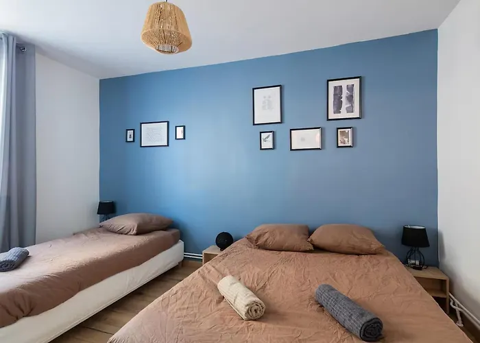 Le Bleuet Train Station Tram Parking Air Conditioning Гренобль