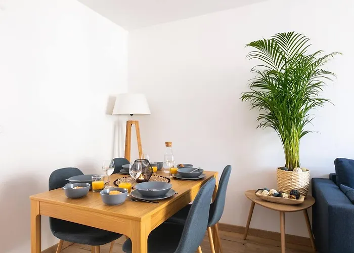 Le Bleuet Train Station Tram Parking Air Conditioning *